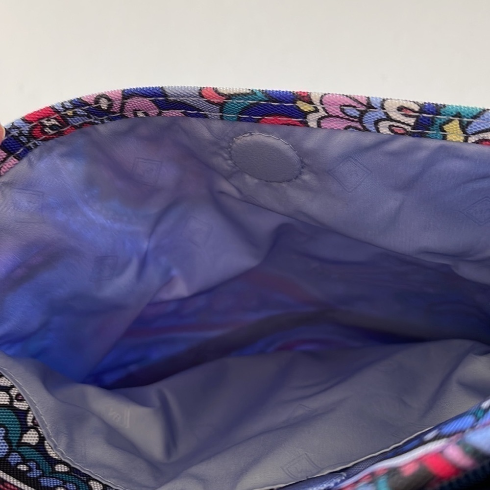NWT Vera Bradley Lighten Up Slim Crossbody Kona Paisley Bag - Picture 8 of 9